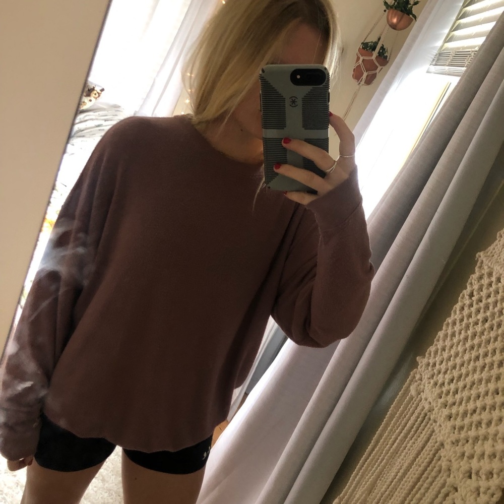Pullover sweater